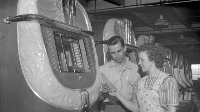 AMI employees with model A (1946-1947)